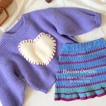 Детский комплект осеннего нового корейского выпуска Sweet Girl Purple Heart Sweater Полосатая вязаная юбка-полукомбинезон