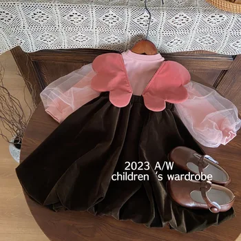 Корейский детский Осенний комплект для девочек 2023 года, Милые Маленькие Крылышки Сзади, топ, юбка на бретельках, Комплект из двух предметов, Модная детская одежда для девочек
